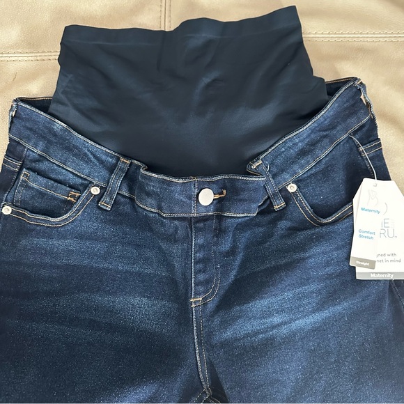 Time and tru maternity jeans - Picture 5 of 7
